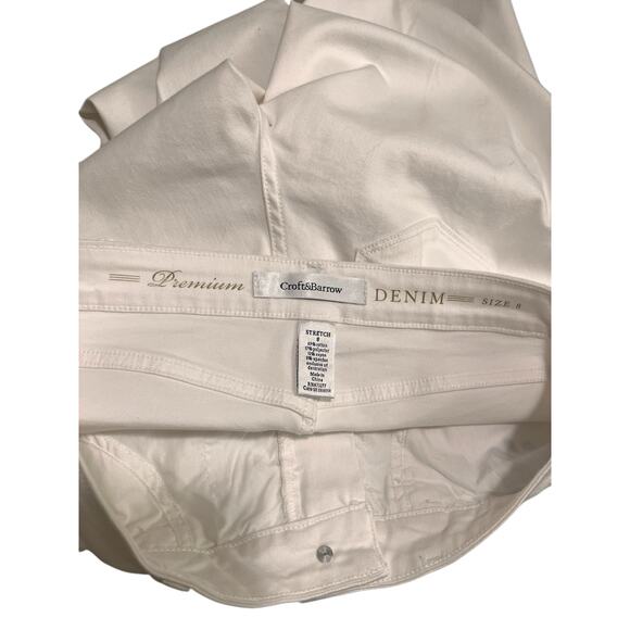 Croft and Barrow Womens White Blue Floral Embroidered Premium Demin Size 8 - Picture 5 of 6